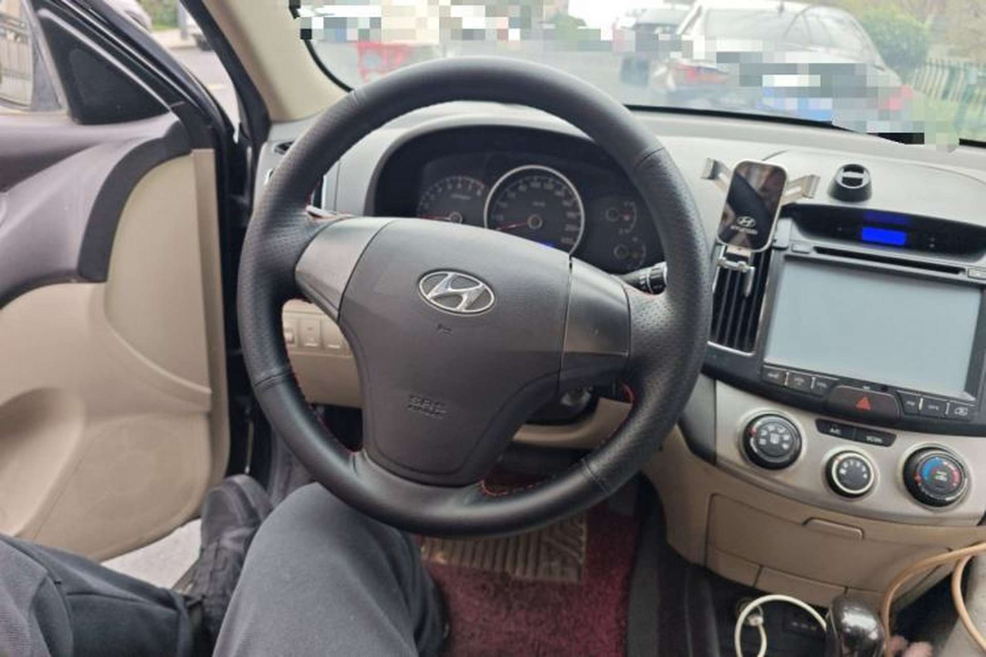 Used Hyundai Celesta 2011 1.6L Automatic Comfort Edition Steering Wheel