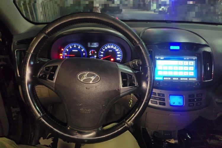 Used Hyundai Celesta 2011 1.6L Automatic Luxury Version Steering Wheel