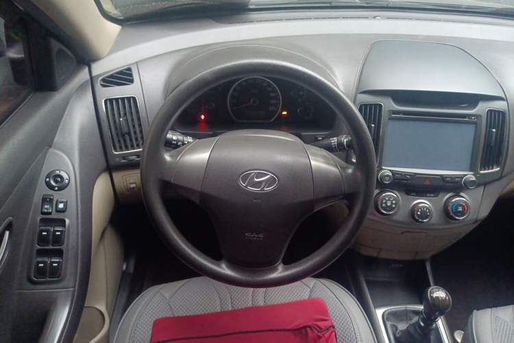 Used Hyundai Celesta 2011 1.6L Manual Comfort Edition Steering Wheel