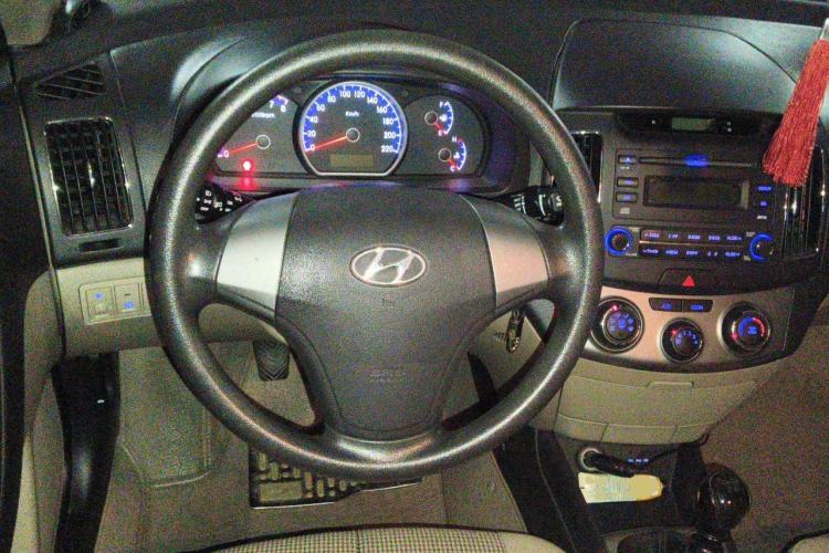 Used Hyundai Celesta 2011 1.6L Manual Comfort Edition Steering Wheel