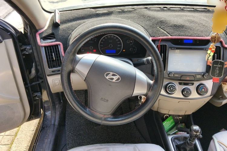 Used Hyundai Celesta 2011 1.6L Manual Comfort Edition Steering Wheel