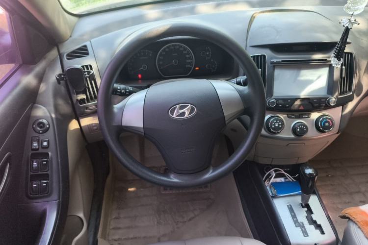 Used Hyundai Celesta 2011 1.6L Automatic Comfort Edition Steering Wheel
