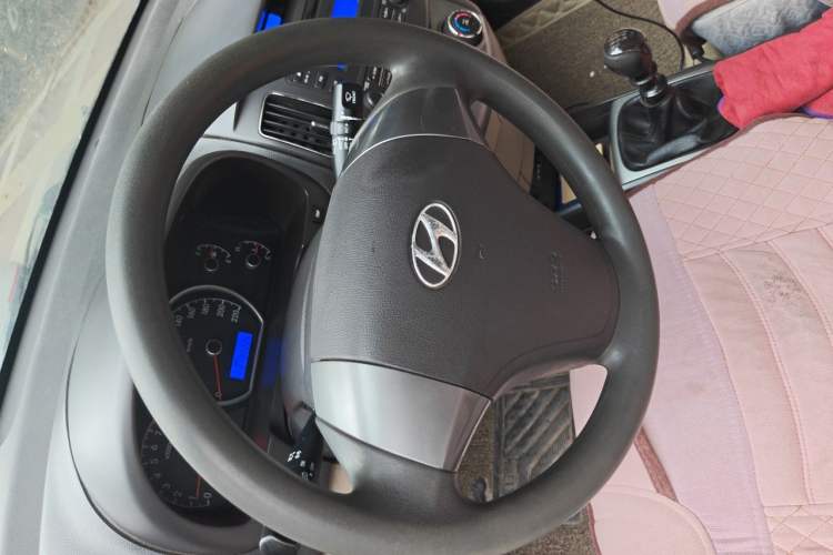 Used Hyundai Celesta 2011 1.6L Manual Comfort Edition Steering Wheel