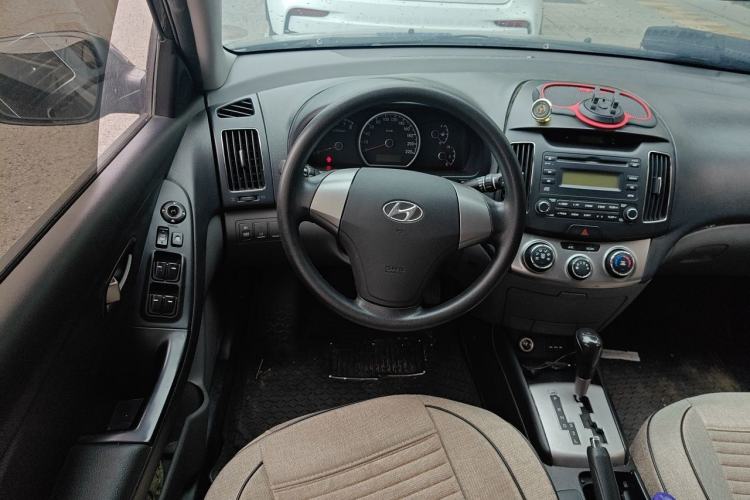 Used Hyundai Celesta 2011 1.6L Automatic Comfort Edition Steering Wheel