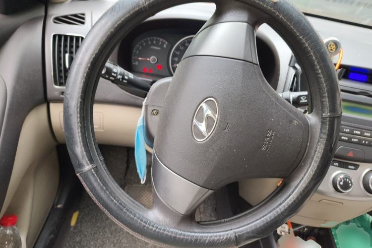 Used Hyundai Celesta 2011 1.6L Manual Comfort Edition Steering Wheel