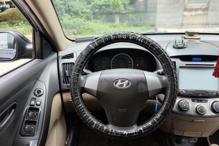 Used Hyundai Celesta 2011 1.6L Manual Comfort Edition Steering Wheel