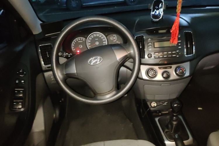 Used Hyundai Celesta 2011 1.6L Manual Comfort Edition Steering Wheel