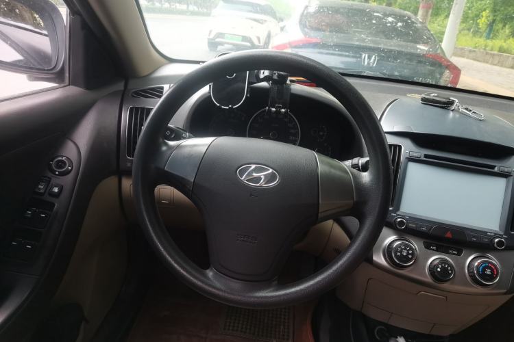 Used Hyundai Celesta 2011 1.6L Manual Comfort Edition Steering Wheel