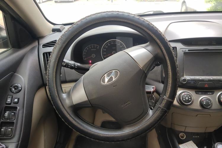 Used Hyundai Celesta 2011 1.6L Manual Comfort Edition Steering Wheel