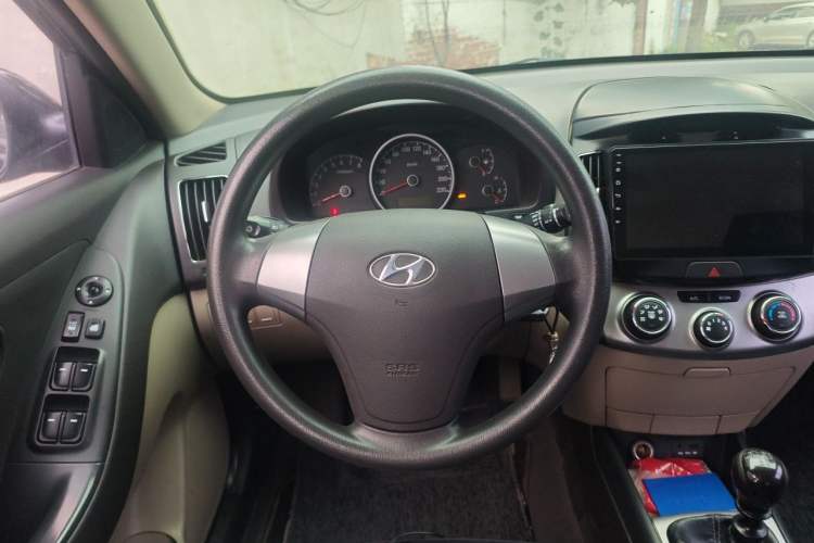 Used Hyundai Celesta 2011 1.6L Manual Comfort Edition Steering Wheel