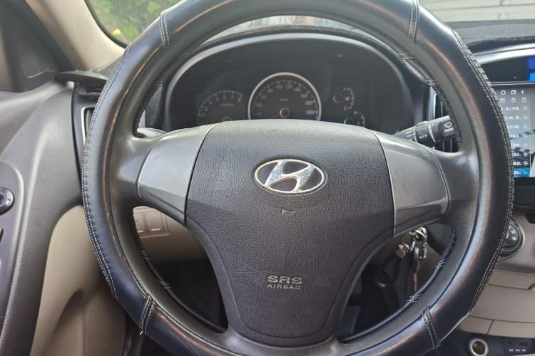 Used Hyundai Celesta 2011 1.6L Manual Comfort Edition Steering Wheel