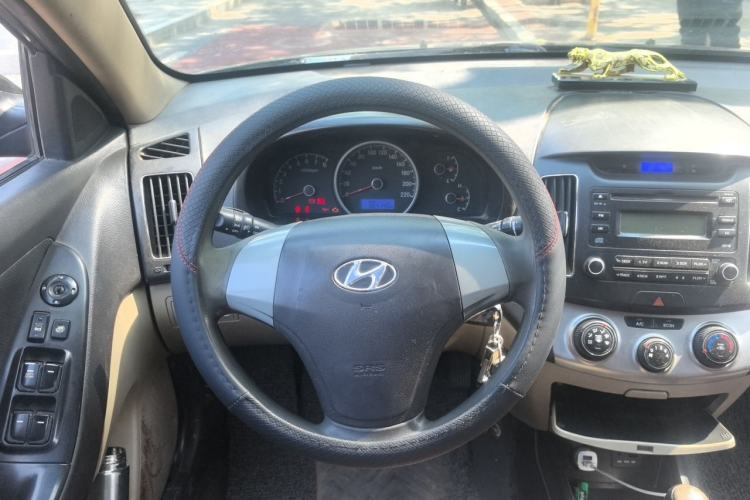 Used Hyundai Celesta 2011 1.6L Manual Comfort Edition Steering Wheel