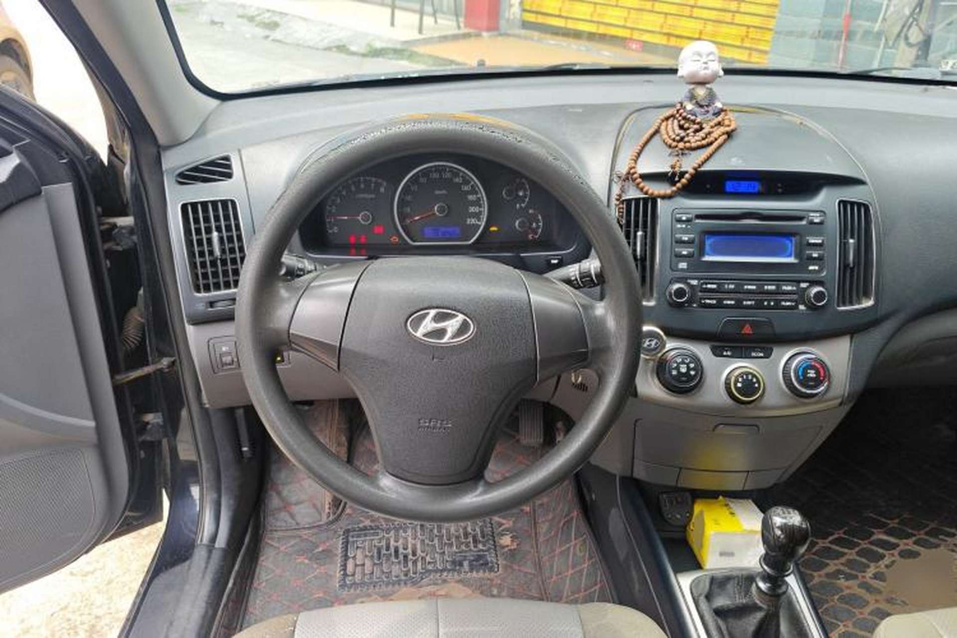 Used Hyundai Celesta 2011 1.6L Manual Comfort Edition Steering Wheel
