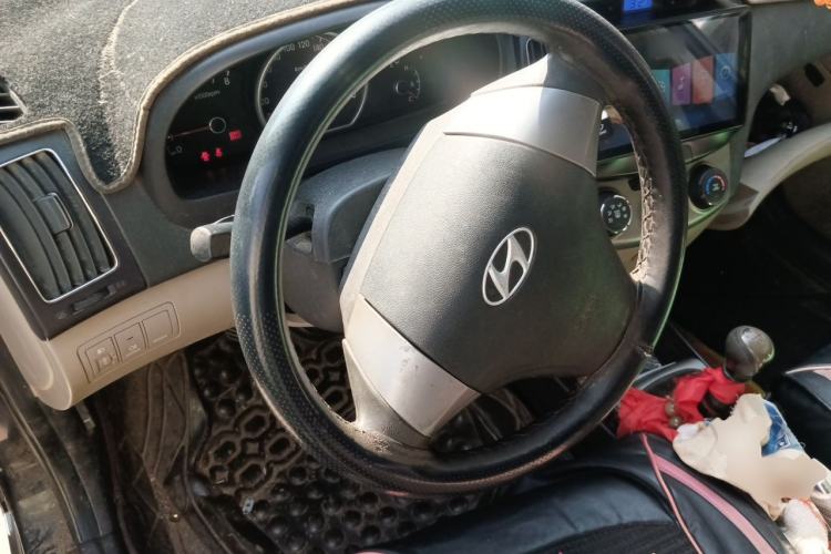 Used Hyundai Celesta 2011 1.6L Manual Comfort Edition Steering Wheel