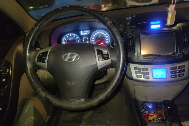 Used Hyundai Celesta 2011 1.6L Automatic Luxury Version Steering Wheel