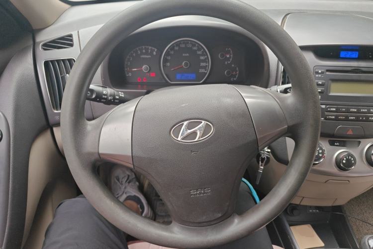 Used Hyundai Celesta 2011 1.6L Manual Comfort Edition Steering Wheel