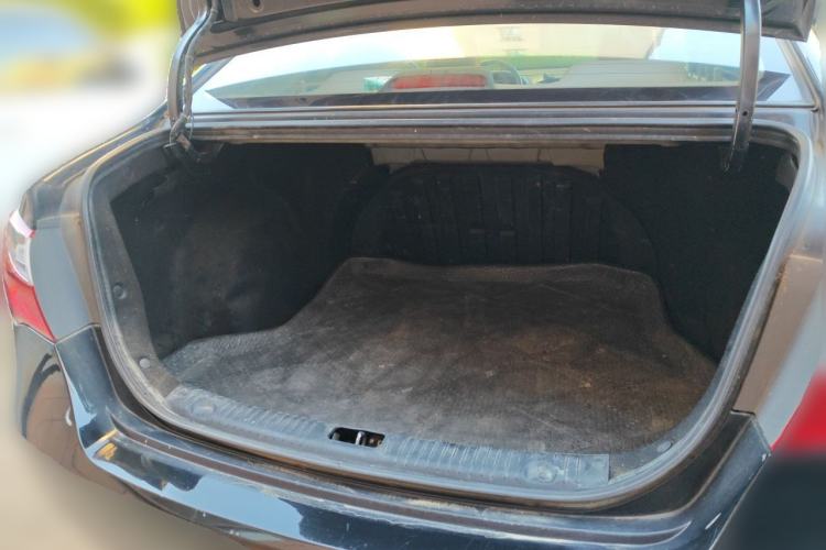 Used Hyundai Celesta 2011 1.6L Manual Comfort Edition Trunk