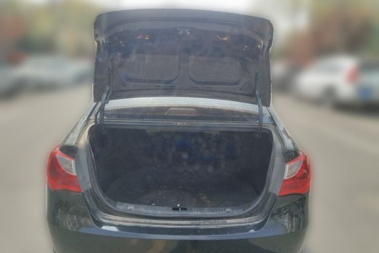 Used Hyundai Celesta 2011 1.6L Automatic Comfort Edition Trunk