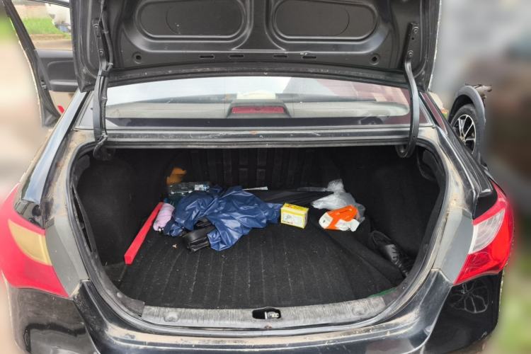 Used Hyundai Celesta 2011 1.6L Manual Comfort Edition Trunk