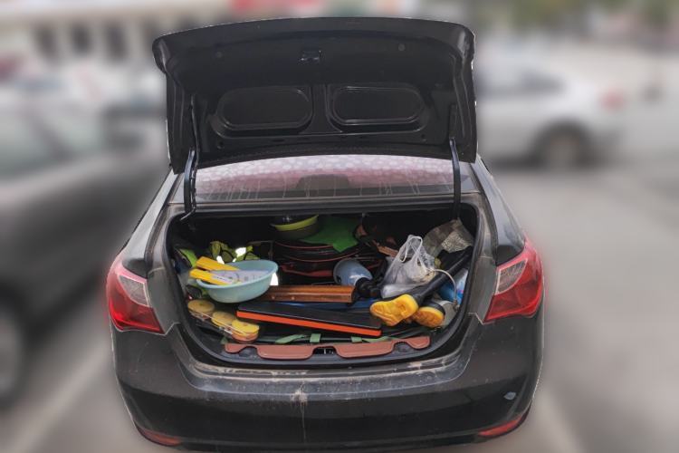 Used Hyundai Celesta 2011 1.6L Manual Comfort Edition Trunk