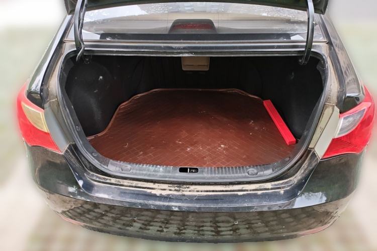 Used Hyundai Celesta 2011 1.6L Automatic Luxury Version Trunk