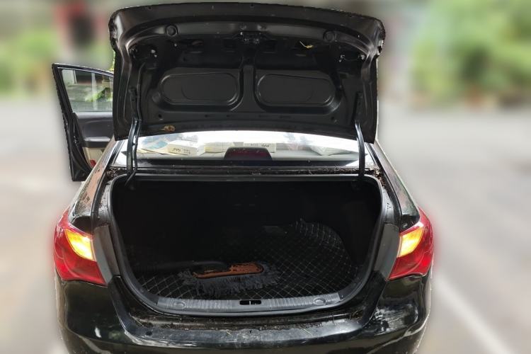 Used Hyundai Celesta 2011 1.6L Automatic Comfort Edition Trunk