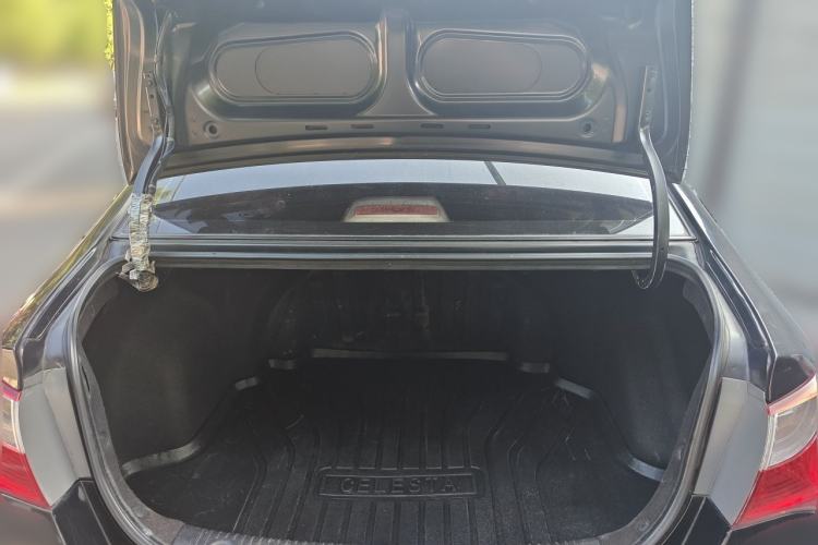 Used Hyundai Celesta 2011 1.6L Manual Comfort Edition Trunk