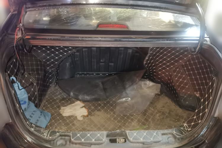 Used Hyundai Celesta 2011 1.6L Manual Comfort Edition Trunk