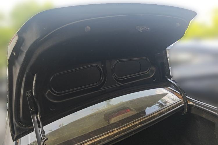 Used Hyundai Celesta 2011 1.6L Automatic Top-Tier Version Trunk