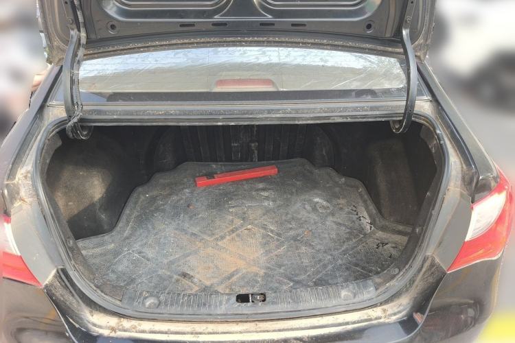 Used Hyundai Celesta 2011 1.6L Manual Comfort Edition Trunk