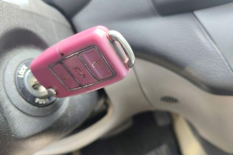 Used Hyundai Celesta 2011 1.6L Automatic Comfort Edition Vehicle Key