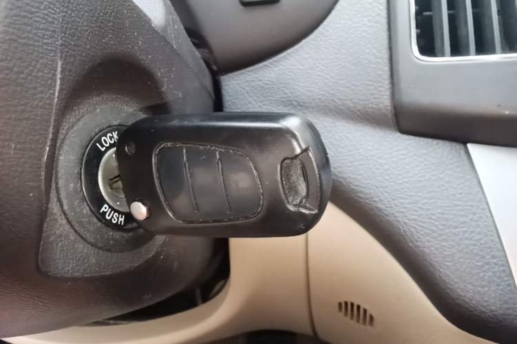 Used Hyundai Celesta 2011 1.6L Automatic Comfort Edition Vehicle Key