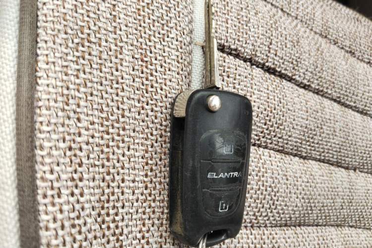 Used Hyundai Celesta 2011 1.6L Automatic Comfort Edition Vehicle Key