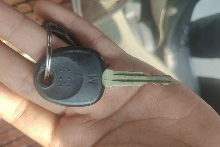 Used Hyundai Celesta 2011 1.6L Automatic Comfort Edition Vehicle Key