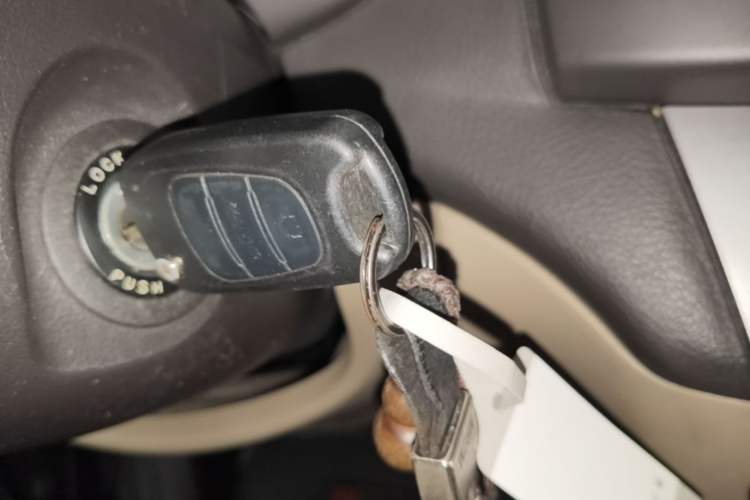 Used Hyundai Celesta 2011 1.6L Automatic Luxury Version Vehicle Key
