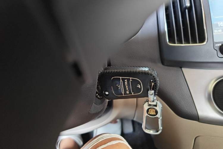 Used Hyundai Celesta 2011 1.6L Manual Luxury Model Vehicle Key