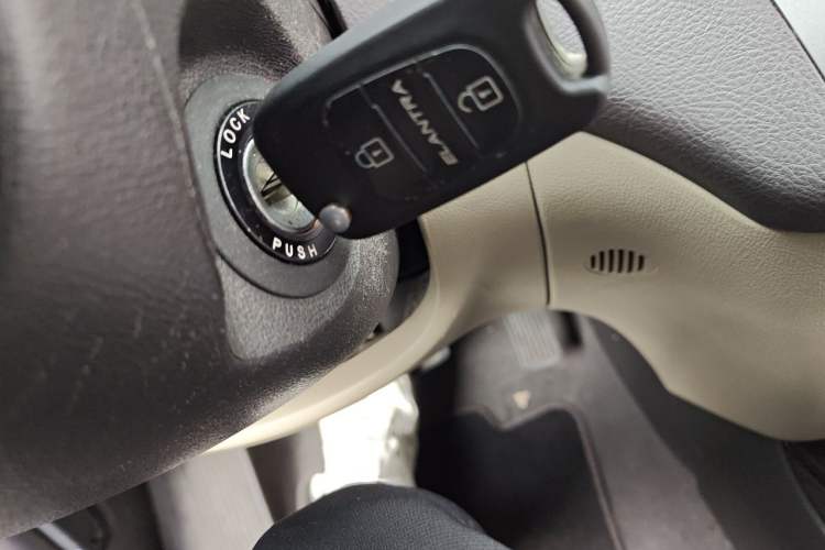Used Hyundai Celesta 2011 1.6L Automatic Luxury Version Vehicle Key