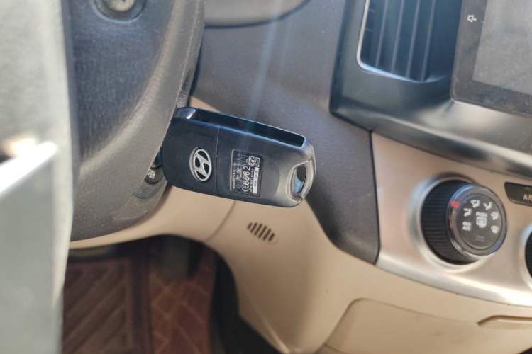 Used Hyundai Celesta 2011 1.6L Automatic Comfort Edition Vehicle Key