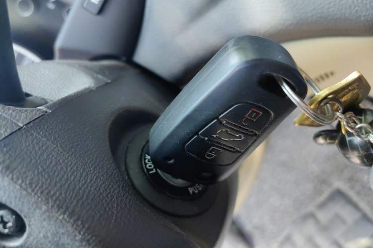 Used Hyundai Celesta 2011 1.6L Automatic Comfort Edition Vehicle Key