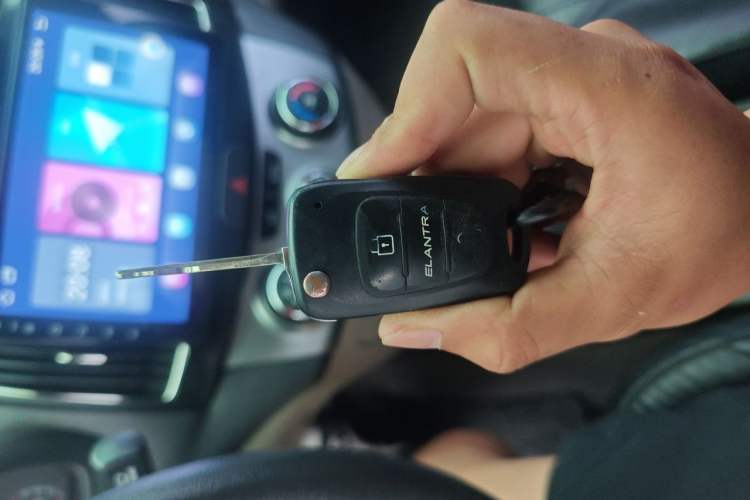 Used Hyundai Celesta 2011 1.6L Manual Comfort Edition Vehicle Key