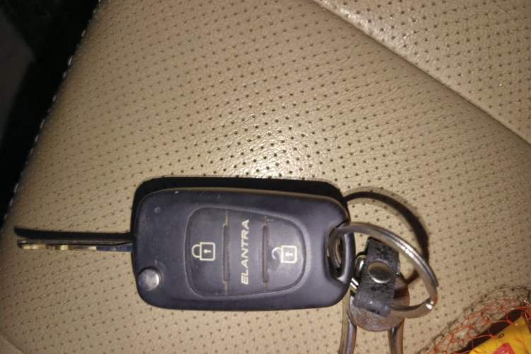 Used Hyundai Celesta 2011 1.6L Manual Luxury Model Vehicle Key