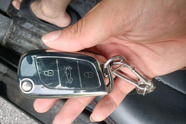 Used Hyundai Celesta 2011 1.6L Automatic Luxury Version Vehicle Key