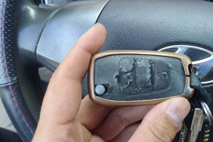 Used Hyundai Celesta 2011 1.6L Manual Luxury Model Vehicle Key