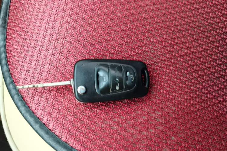 Used Hyundai Celesta 2011 1.6L Manual Luxury Model Vehicle Key