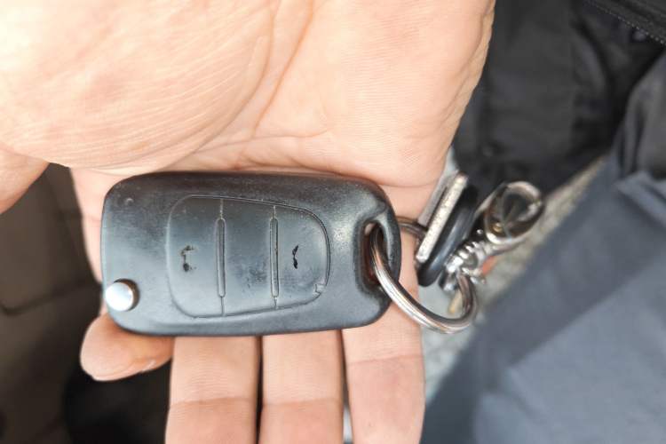 Used Hyundai Celesta 2011 1.6L Automatic Comfort Edition Vehicle Key