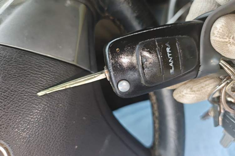 Used Hyundai Celesta 2011 1.6L Manual Luxury Model Vehicle Key