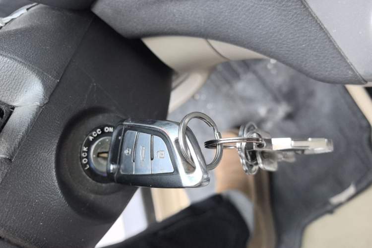 Used Hyundai Celesta 2011 1.6L Manual Luxury Model Vehicle Key