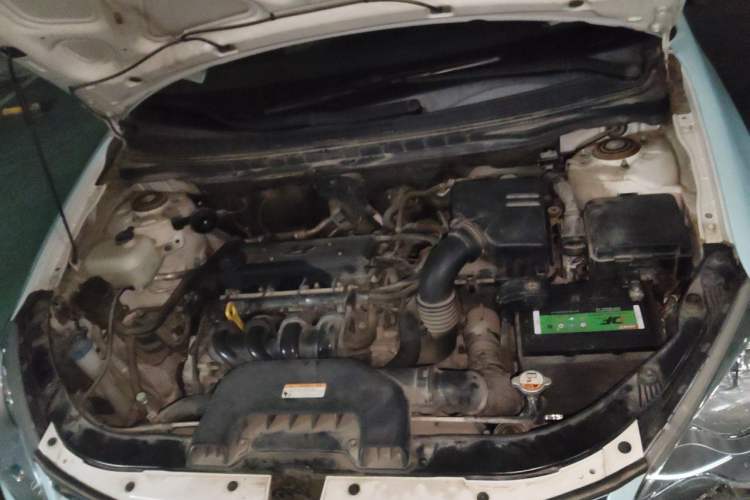 Used Hyundai Celesta 2011 1.6L Manual Comfort Edition Engine Bay