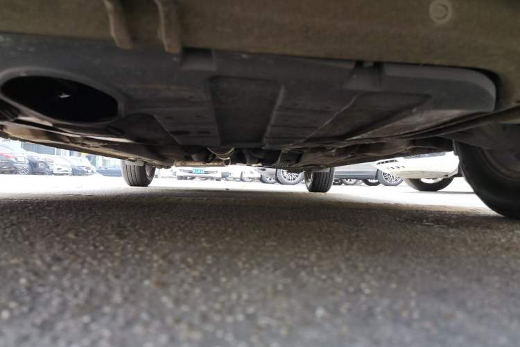 Used Hyundai Celesta 2011 1.6L Manual Comfort Edition Chassis Front