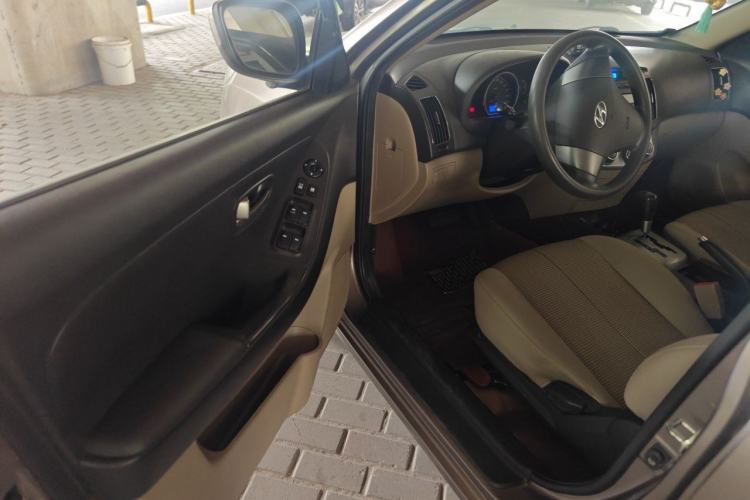 Used Hyundai Celesta 2011 1.6L Automatic Comfort Edition Driver Seat